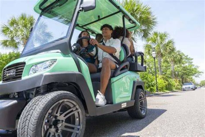 Are TOMCARs street legal?