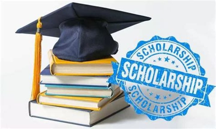 Can you get scholarships for post-BACC?
