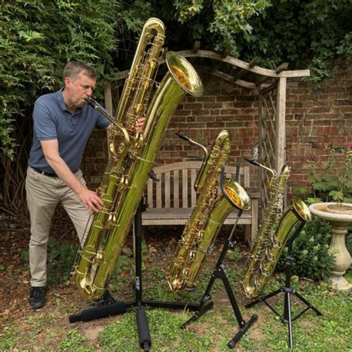 Can you play jazz on a saxophone?