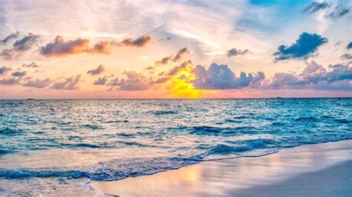 Can you surf on Sunset Beach Florida?