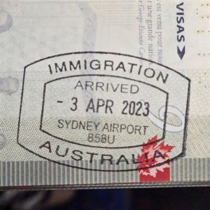 Does Australia give passport stamps?