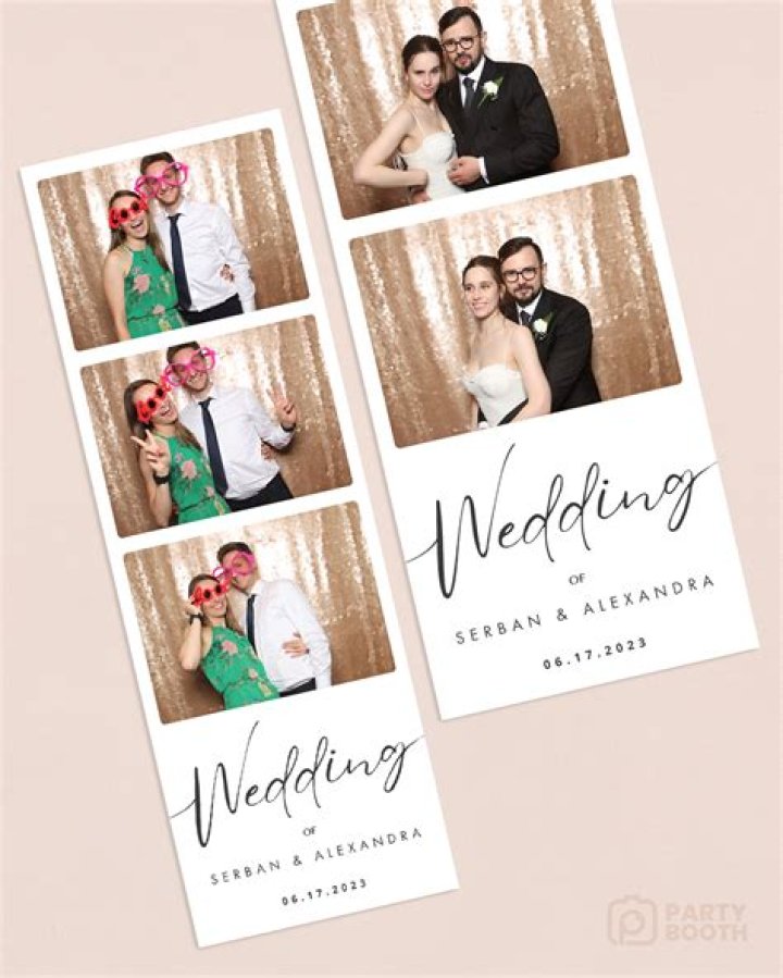 Does ICA have a photo booth?