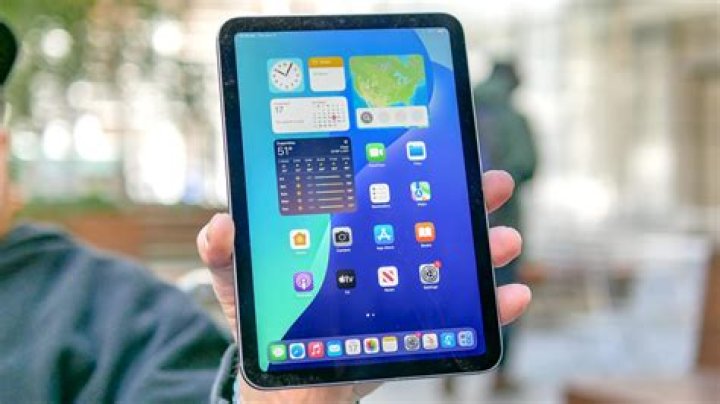 Does iPad mini have a USB port?