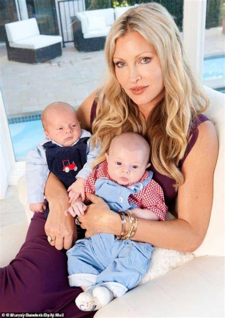 Does little Caprice have children?