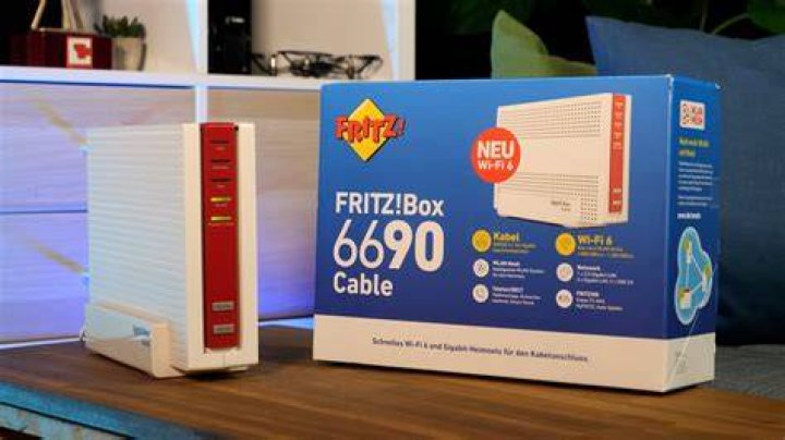 How do I change the DNS on my Fritz box?