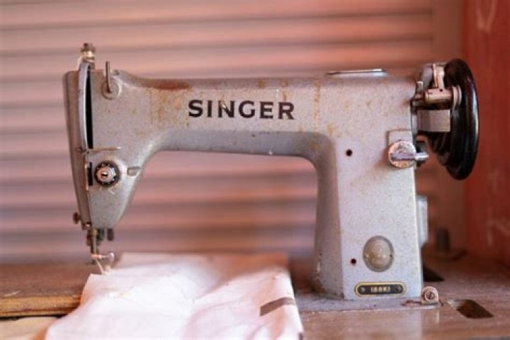 How do I find out what year my Singer sewing machine is?
