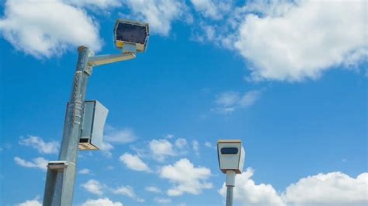 How do you detect traffic cameras?