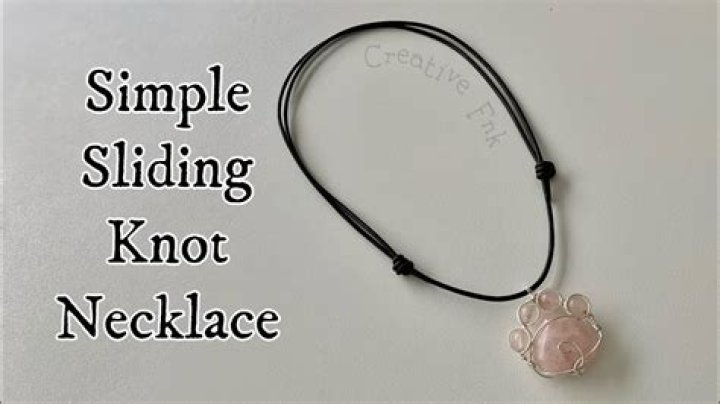 How do you make a rope necklace?