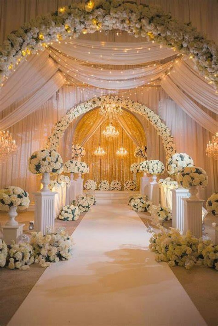 How do you make a wedding entrance?