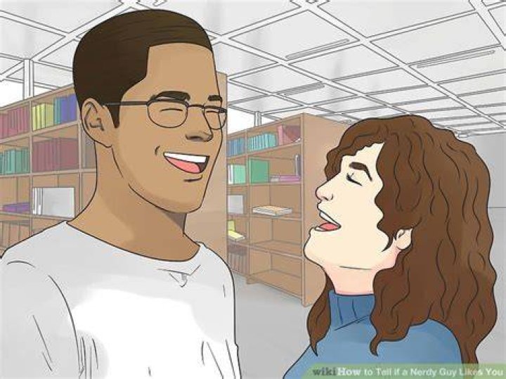 How do you tell if a nerdy guy likes you quiz?