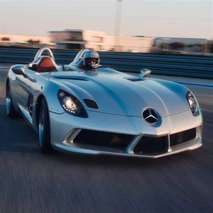 How fast is the Mercedes SLR McLaren?