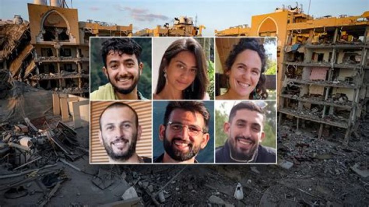 How many American hostages died in Iran?