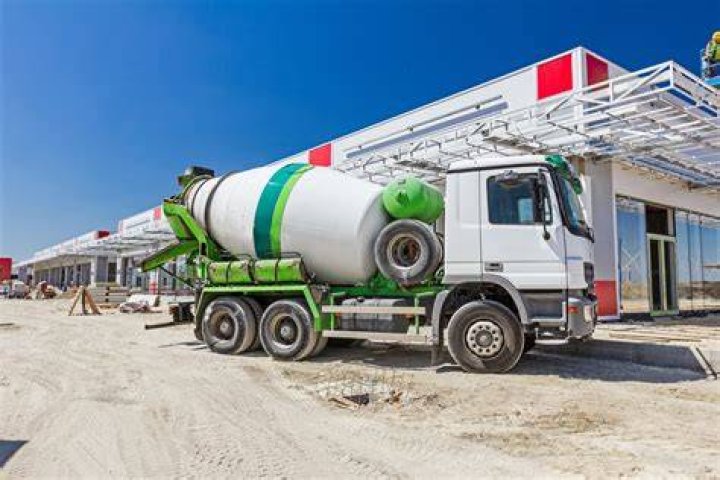 How much do cement truck drivers make?