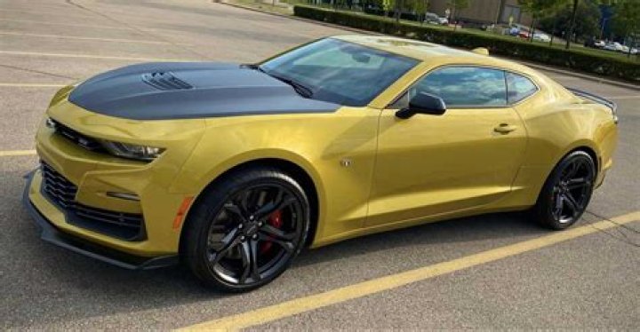 How much does a Camaro SS 1LE cost?