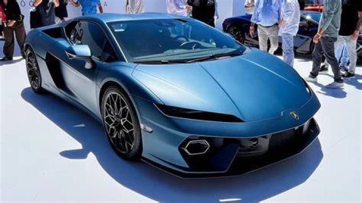 How much does a Lamborghini Aventador sell for?