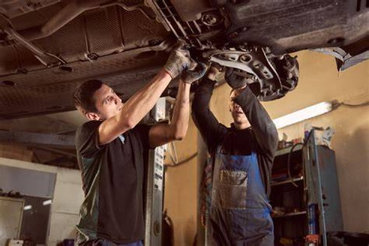 How much does it cost to replace a marine transmission?