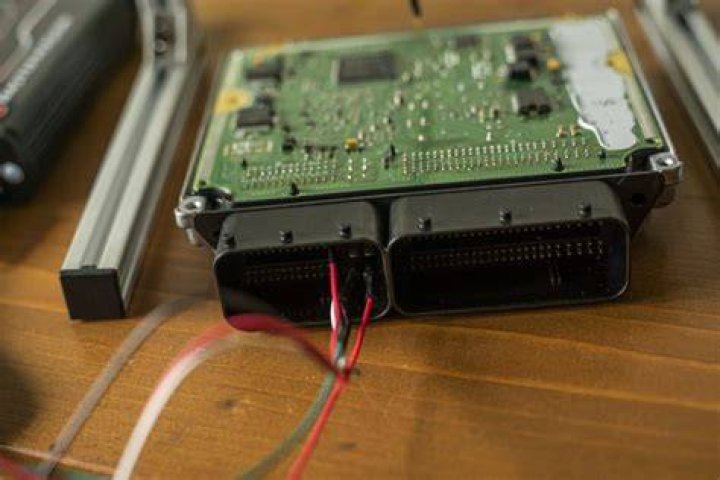 How much does it cost to replace ECU?