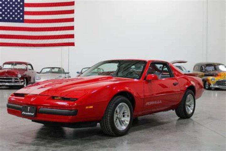 How much horsepower does a 1989 Pontiac Firebird Formula have?