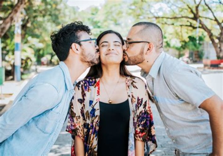 Is being a throuple legal?