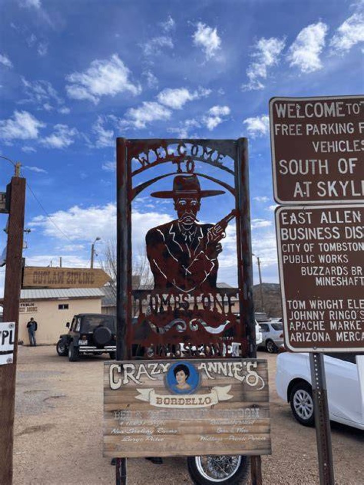 Is Tombstone Arizona worth visiting?