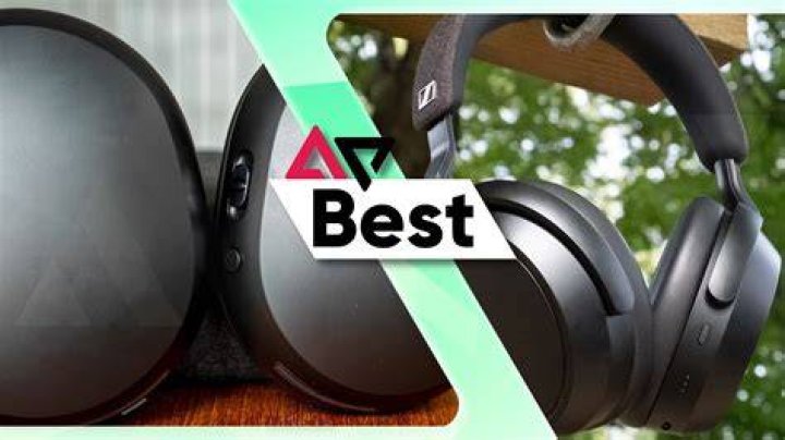 What are LCD headphones?