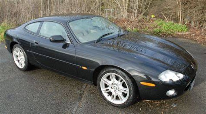 What is a 2000 Jaguar XK8 worth?