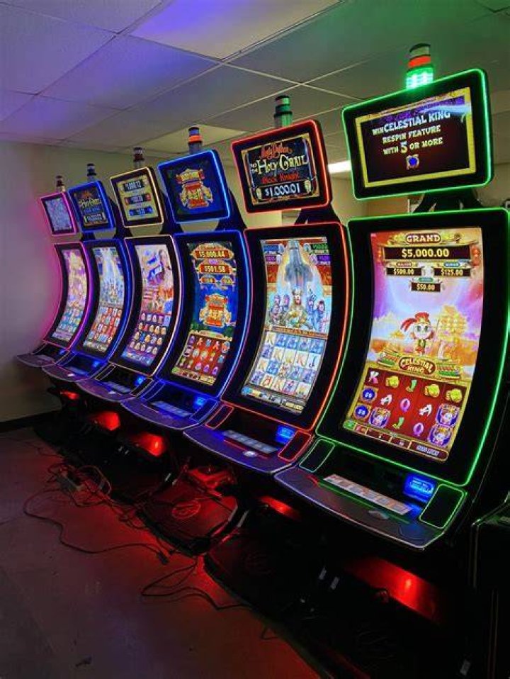 What is a slot casino?