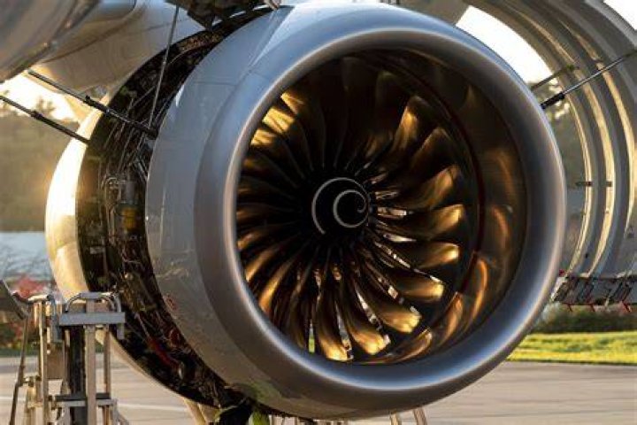 What is the advantage of geared turbofan?