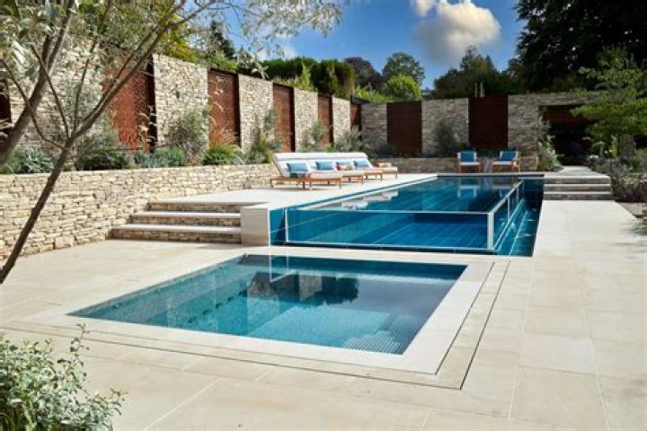 What is the best lining for a pool?