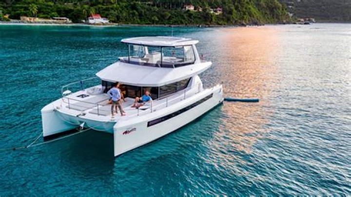 What is the fastest cruising catamaran?