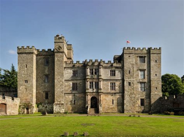 What is the history of Chillingham Castle?