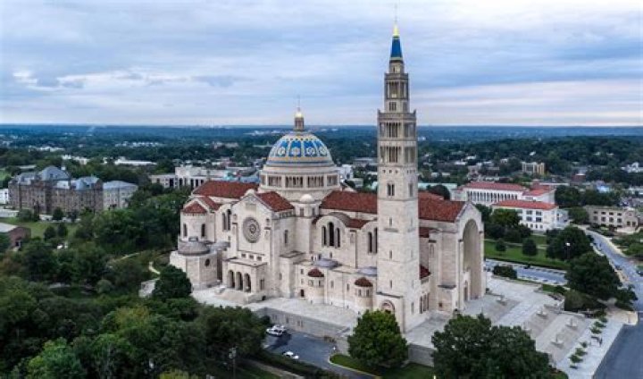 What is the main Catholic church in Washington DC?