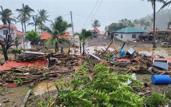 What is the strongest typhoon that hit the Philippines?