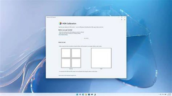 What is the Windows standard regarding using Colours when developing the application?
