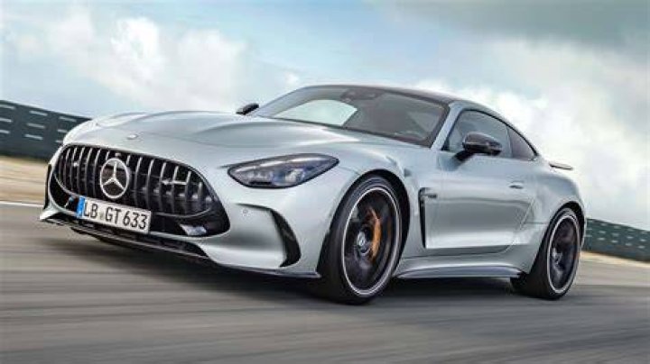 What Mercedes is in American Gigolo?