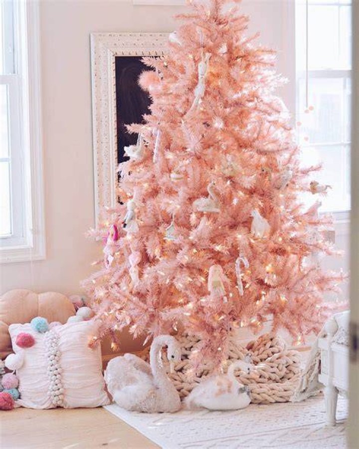 When were pink Christmas trees popular?