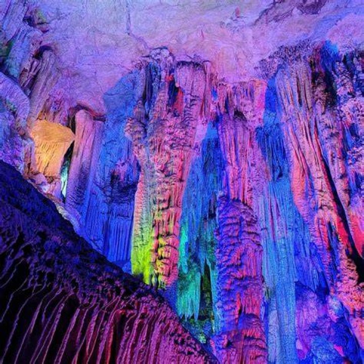 Where are the Reed Flute Caves?