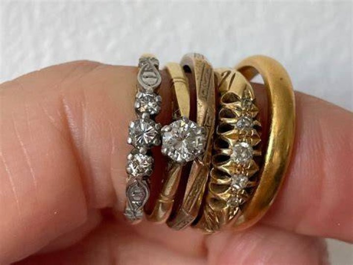 Where is the best place to sell an old engagement ring?