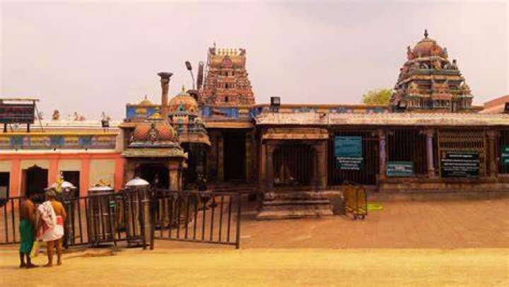 Who built Palani Murugan temple?