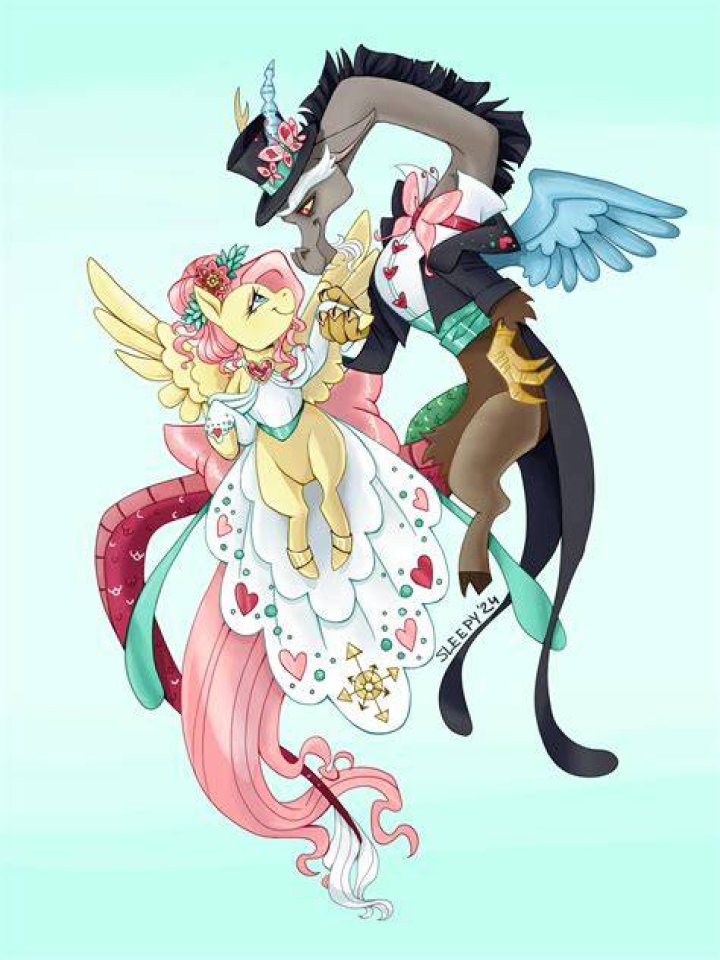 Who does Fluttershy end up with in MLP?
