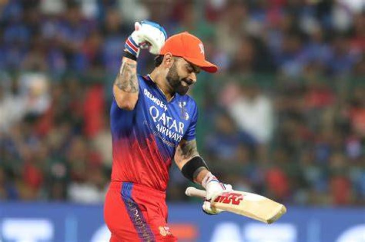 Who hit most sixes in IPL 2012?