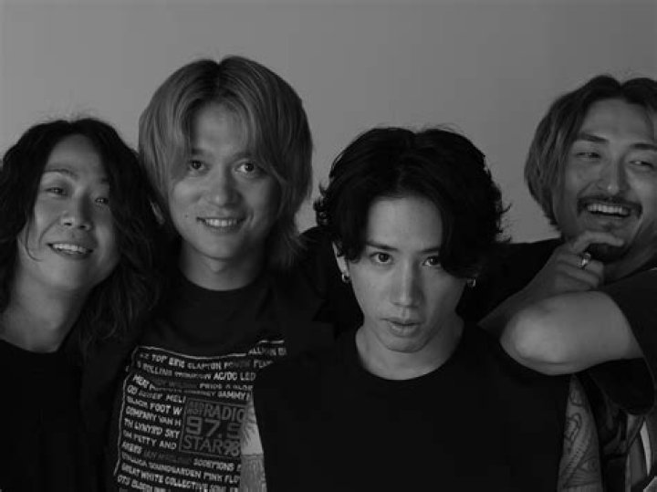 Who is the lead singer of One Ok Rock?