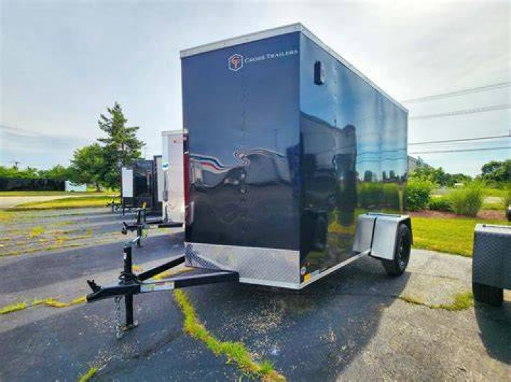 Who makes V-cross trailers?