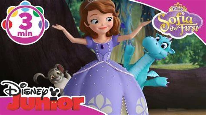 Who voices crackle on Sofia The First?