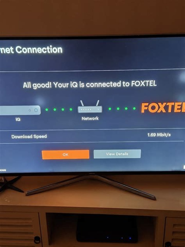 Why is my Foxtel guide not working?